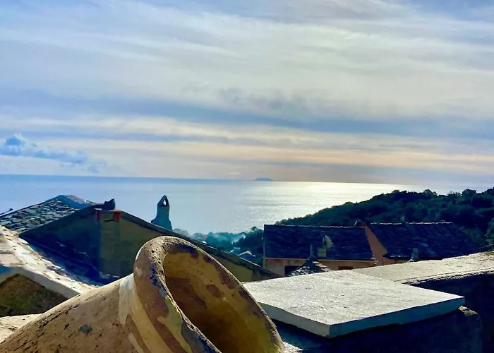 La Tour Morazzani , Heritage Floor With Sea View Cap Corse *